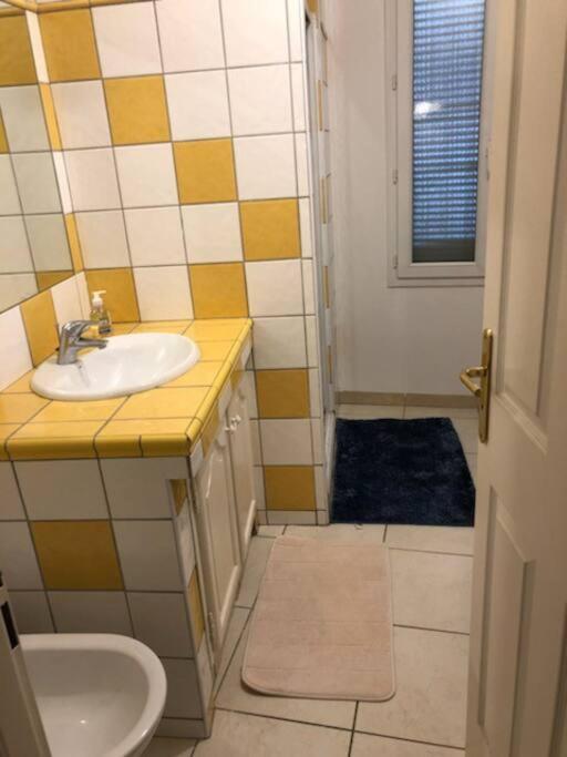 Appartement Centre Ville Saint-Raphael מראה חיצוני תמונה